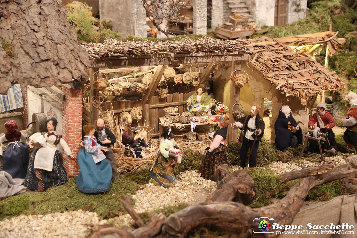 VBS_7384 - Abbazia di Vezzolano - Presepe artistico di Anna Rosa Nicola.jpg